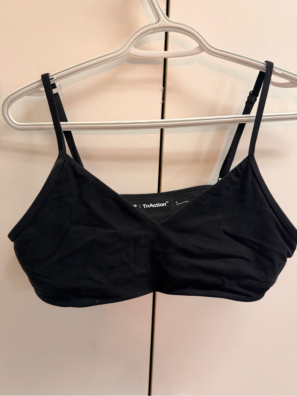 Aritzia Black TnAction Light Support Bralette with Adjustable Straps